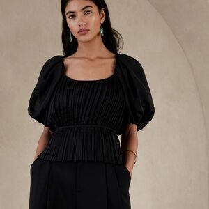 BANANA REPUBLIC Black Kali Pleated Top NWT Sz 6